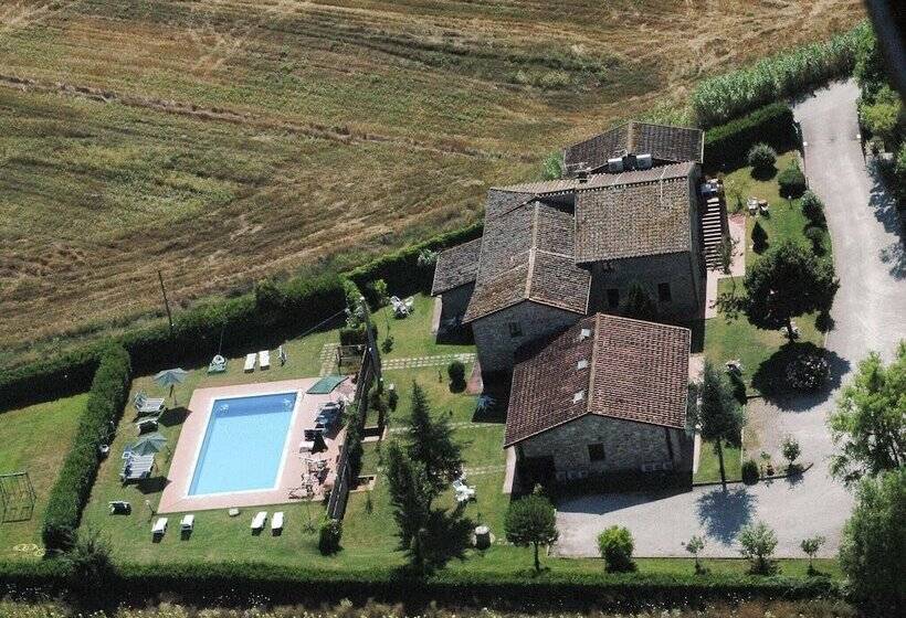 Quaint Cottage In Magione With Swimming Pool