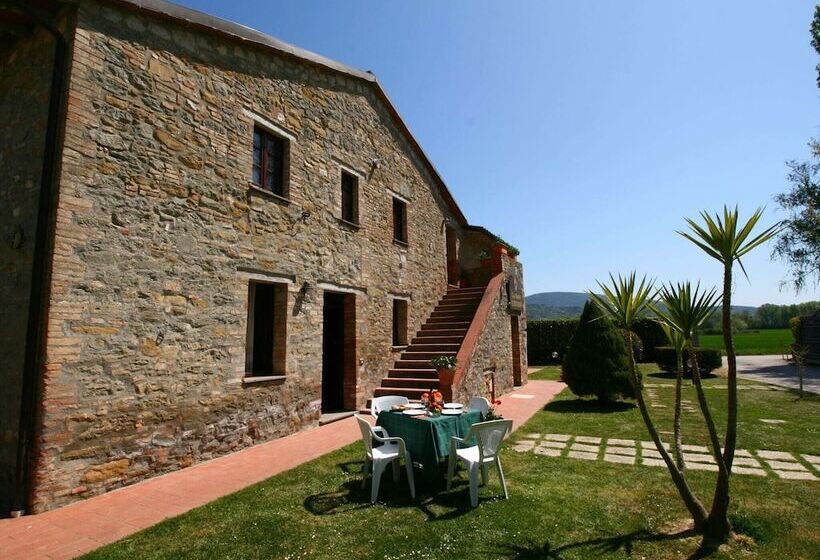 Quaint Cottage In Magione With Swimming Pool