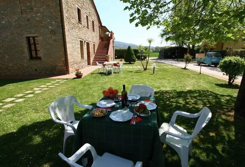 Quaint Cottage In Magione With Swimming Pool