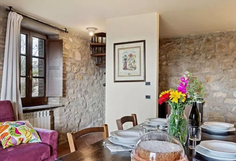 Quaint Cottage In Magione With Swimming Pool