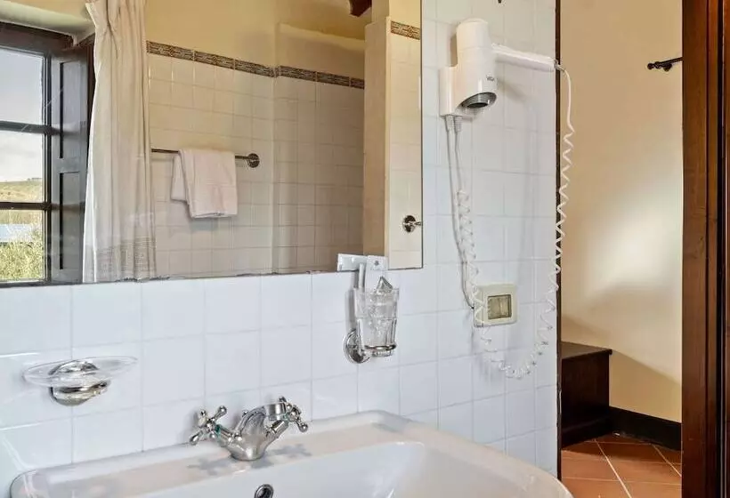 Quaint Cottage In Magione With Swimming Pool