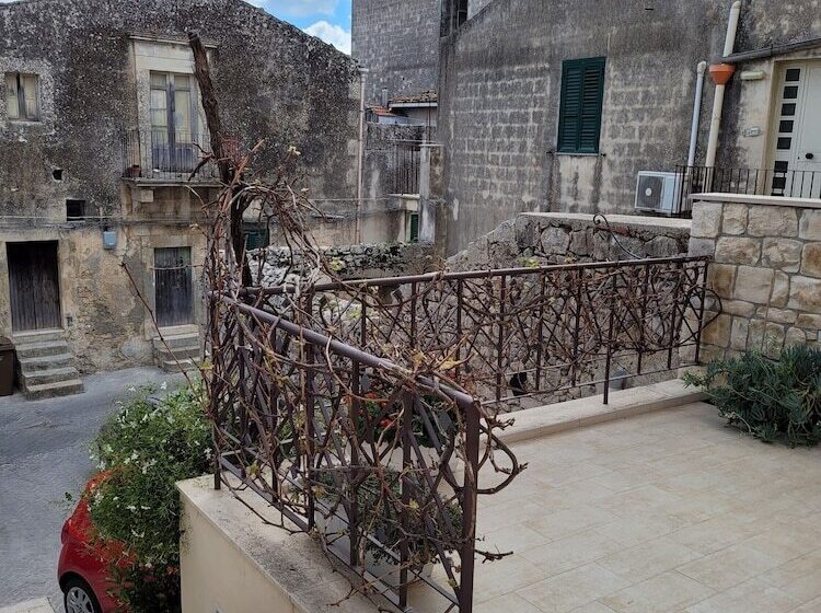 민박 Casa Alecci 1820