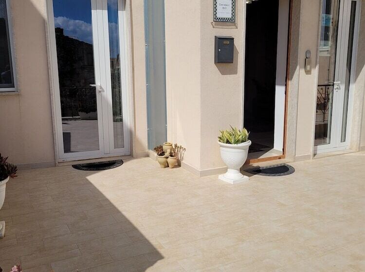 민박 Casa Alecci 1820