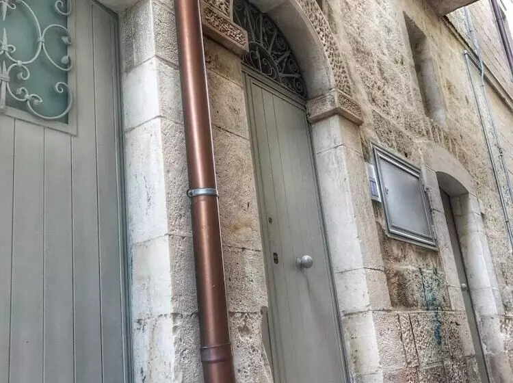 ベッドアンドブレックファースト Cecenove