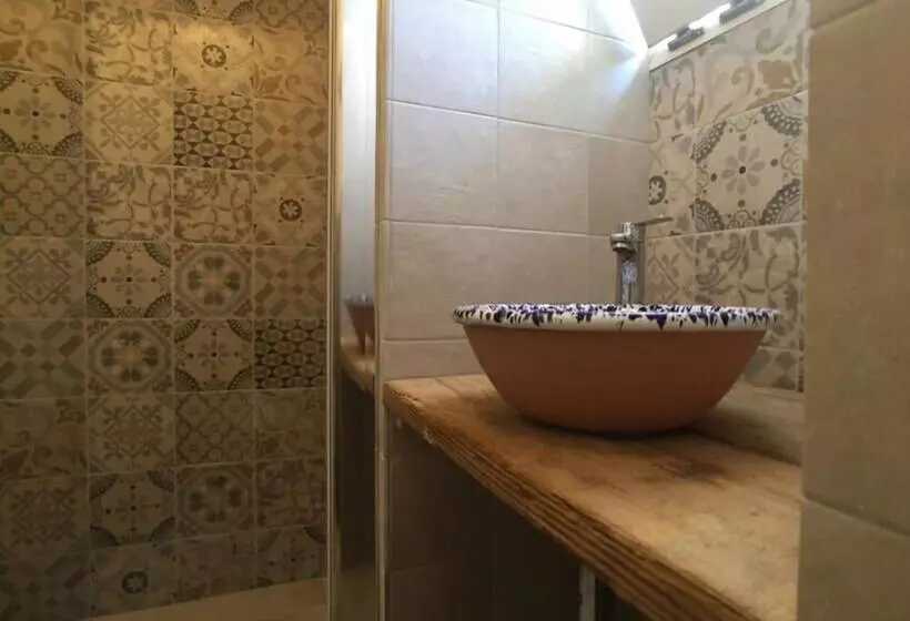 ベッドアンドブレックファースト Cecenove