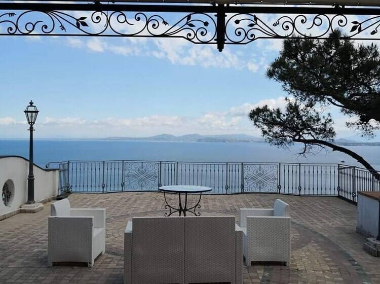 Bed and Breakfast L Incanto Restaurant & Suites