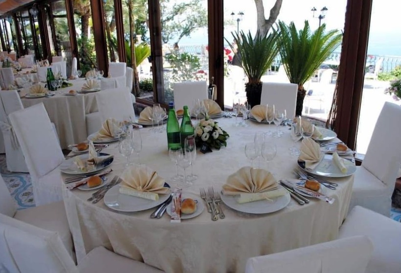 Bed and Breakfast L Incanto Restaurant & Suites