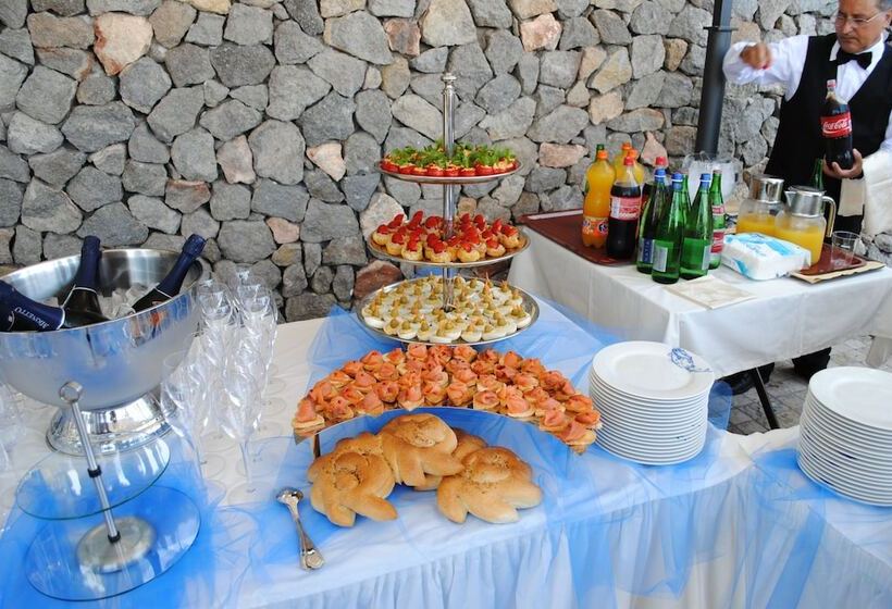 Bed and Breakfast L Incanto Restaurant & Suites