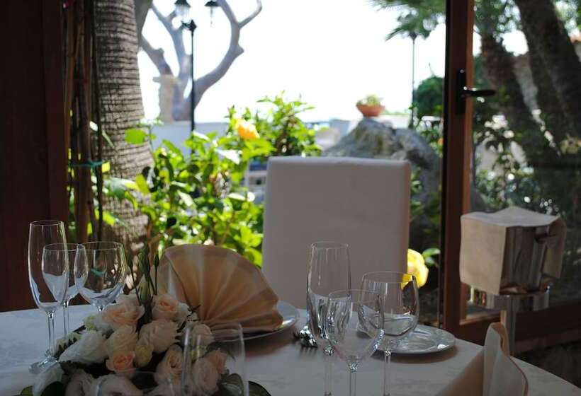 Bed and Breakfast L Incanto Restaurant & Suites