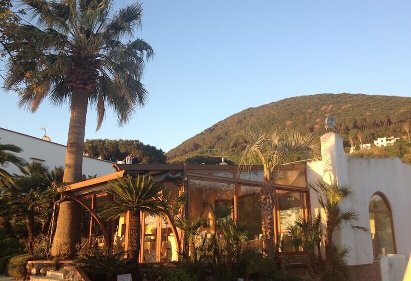 Bed and Breakfast L Incanto Restaurant & Suites