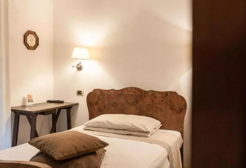 Hotelli Antico Furlo