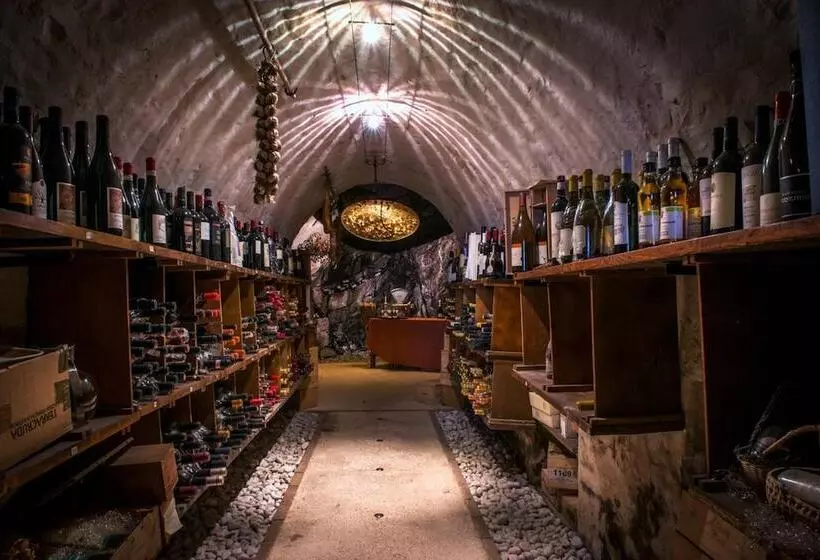 Hotelli Antico Furlo