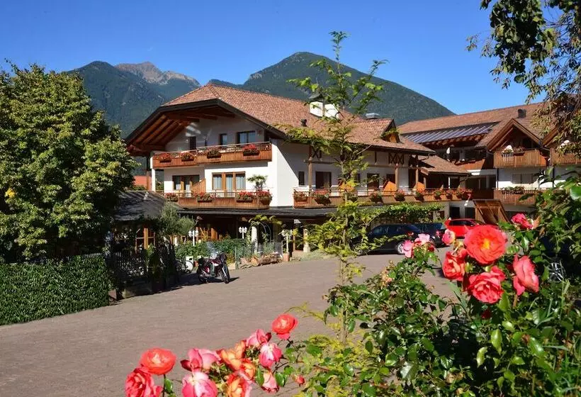 Hotelli Hochrain