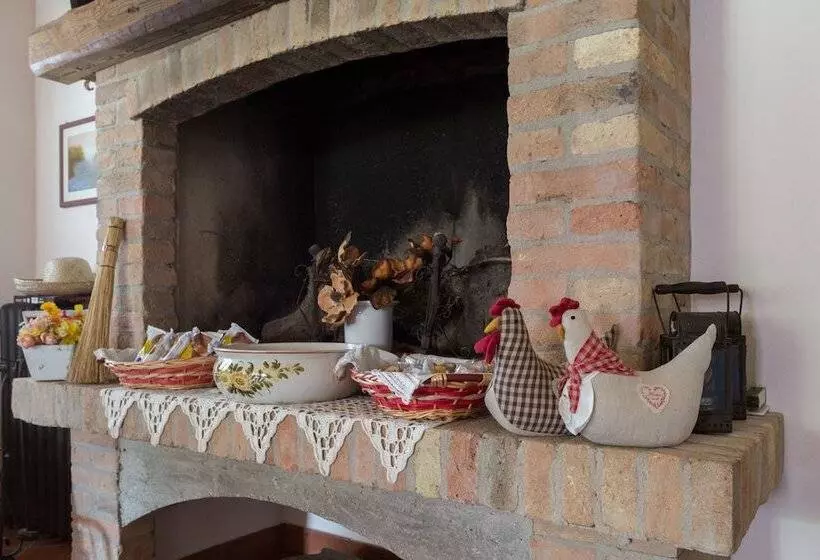 田舎風ホテル Casolare La Quercia