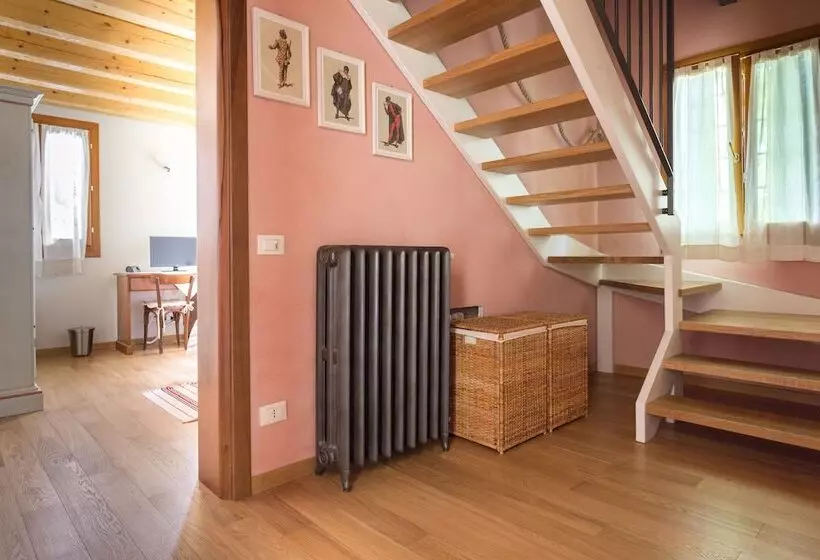 田舎風ホテル Casolare La Quercia