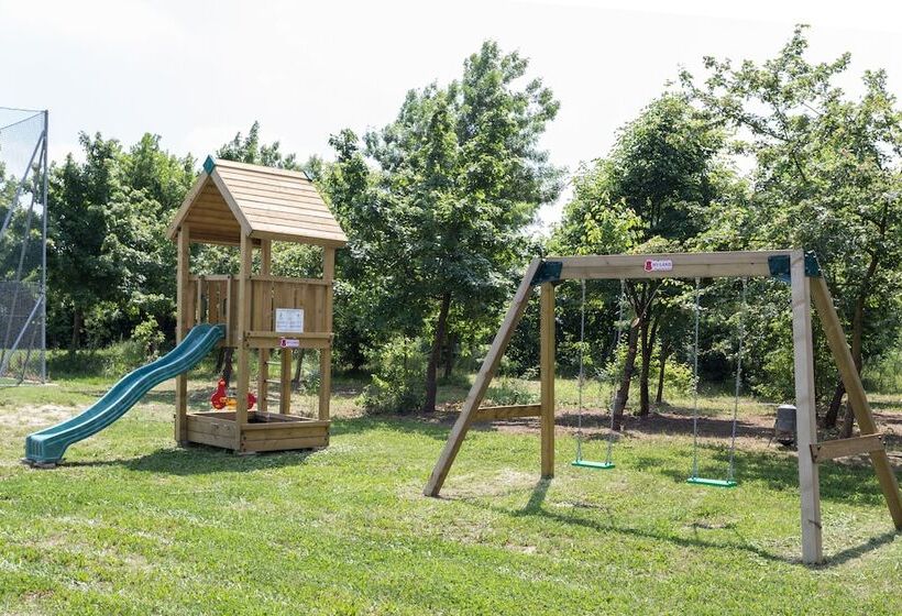 فندق ريفى Casolare La Quercia