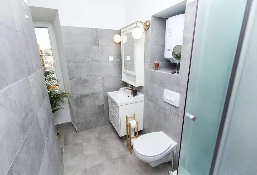 پانسیون Apartments And Rooms Ille