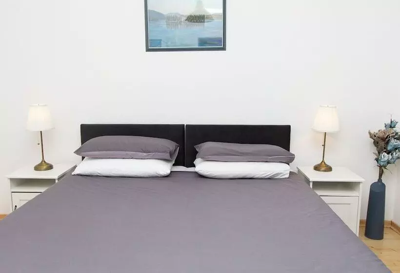 پانسیون Apartments And Rooms Ille