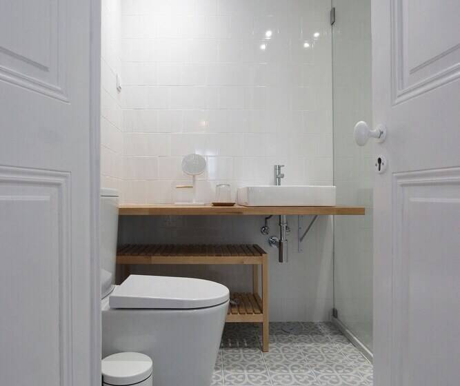 پانسیون Lavradores Boutique Guesthouse