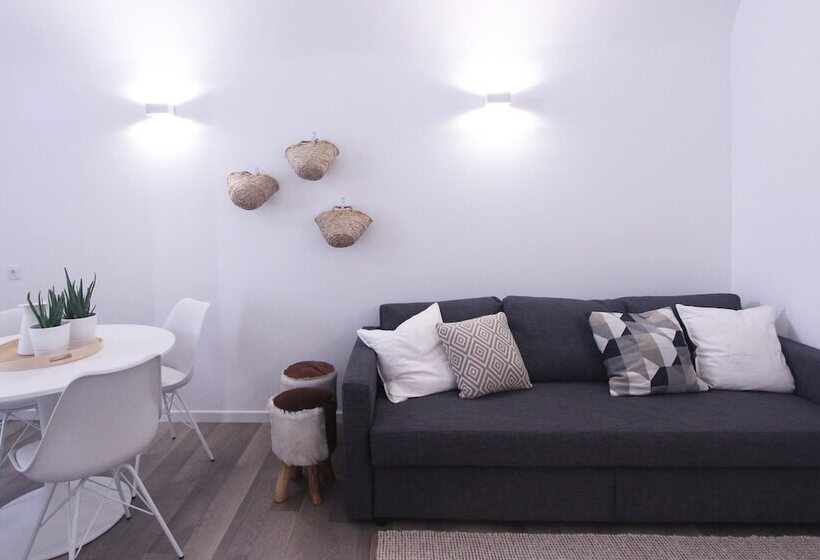 پانسیون Lavradores Boutique Guesthouse