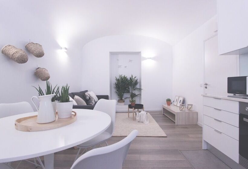 پانسیون Lavradores Boutique Guesthouse