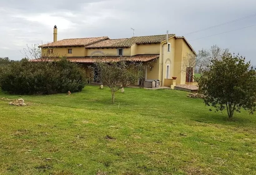 ベッドアンドブレックファースト Affittacamere Luti