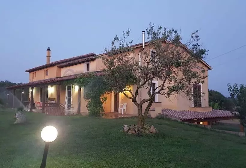 ベッドアンドブレックファースト Affittacamere Luti