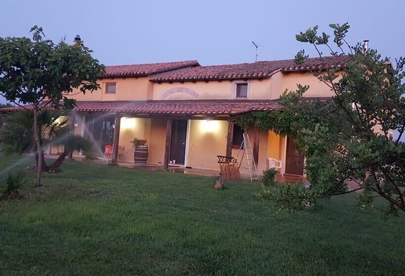 住宿加早餐  Affittacamere Luti