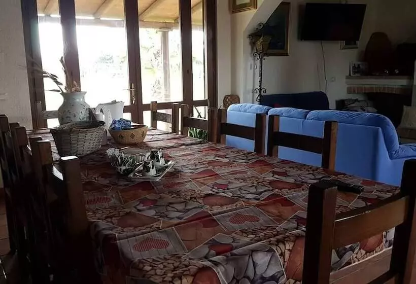 ベッドアンドブレックファースト Affittacamere Luti