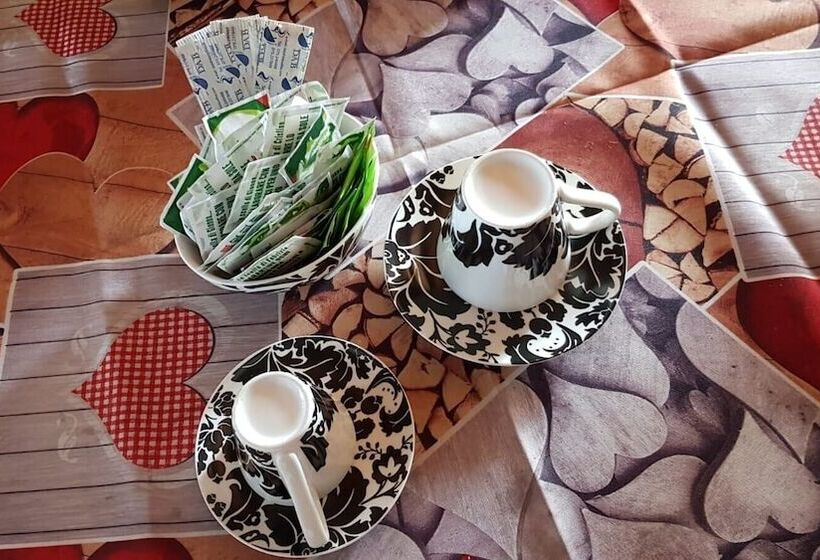 住宿加早餐  Affittacamere Luti