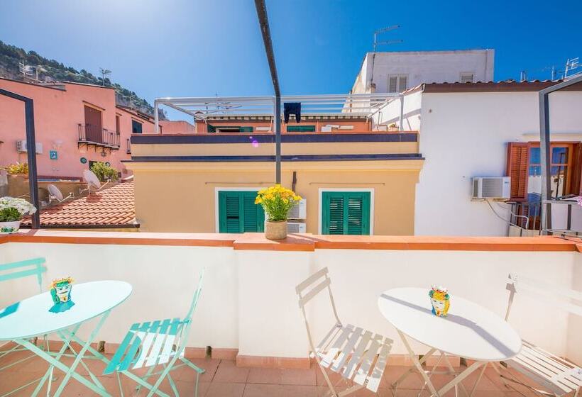 Bed and Breakfast Dafni E Naide