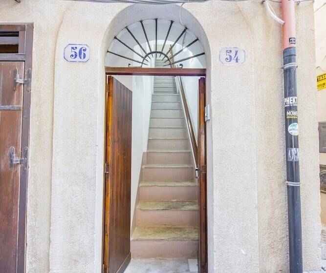 Bed and Breakfast Dafni E Naide