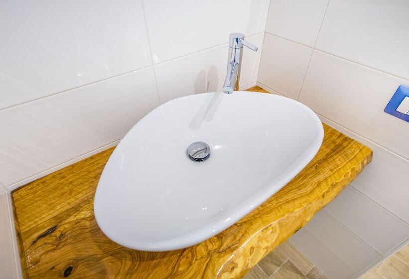 Bed and Breakfast Dafni E Naide