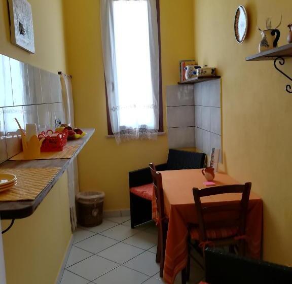 住宿加早餐  L'agrifoglio Di Emy