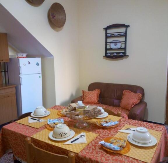 住宿加早餐  L'agrifoglio Di Emy