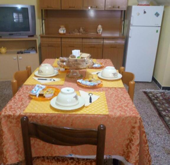 住宿加早餐  L'agrifoglio Di Emy