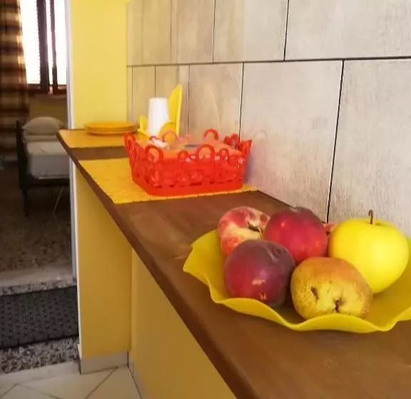 تختخواب و صبحانه L'agrifoglio Di Emy