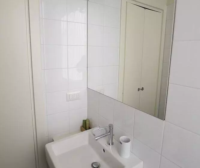 تختخواب و صبحانه Rondone Bianco 5 7