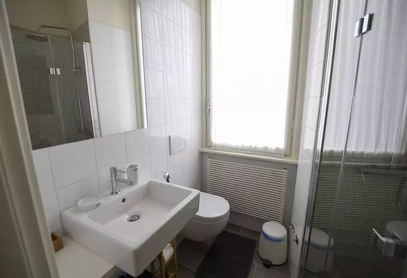 تختخواب و صبحانه Rondone Bianco 5 7