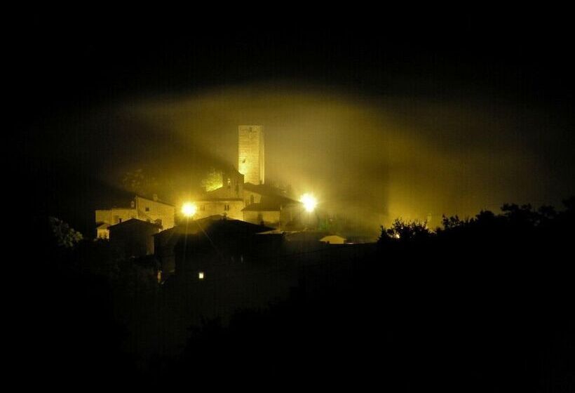 هتل روستایی Agriturismo Casa Greppo Il Mandorlo