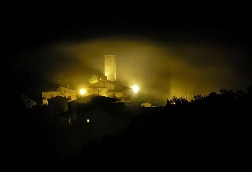 Maaseutuhotelli Agriturismo Casa Greppo   Il Mandorlo