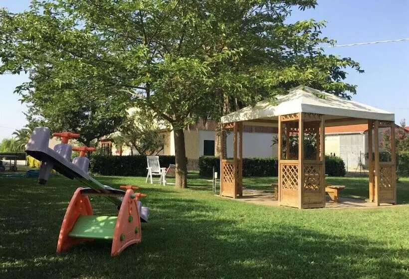 田舎風ホテル Agriturismo La Rondine