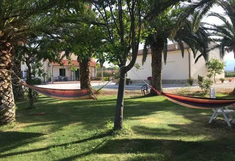 田舎風ホテル Agriturismo La Rondine