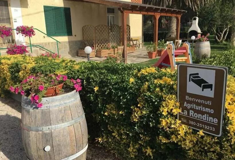 田舎風ホテル Agriturismo La Rondine