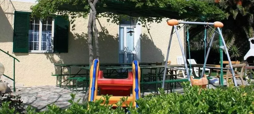 田舎風ホテル Agriturismo La Rondine