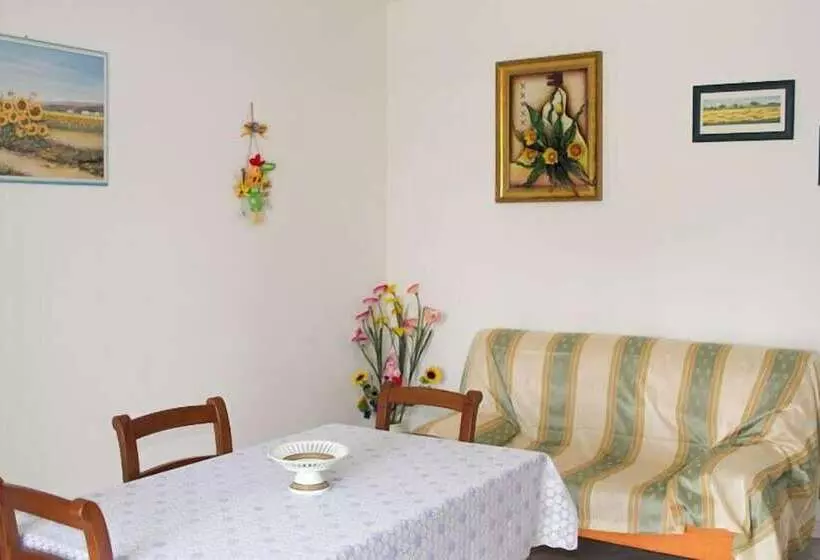 田舎風ホテル Agriturismo La Rondine