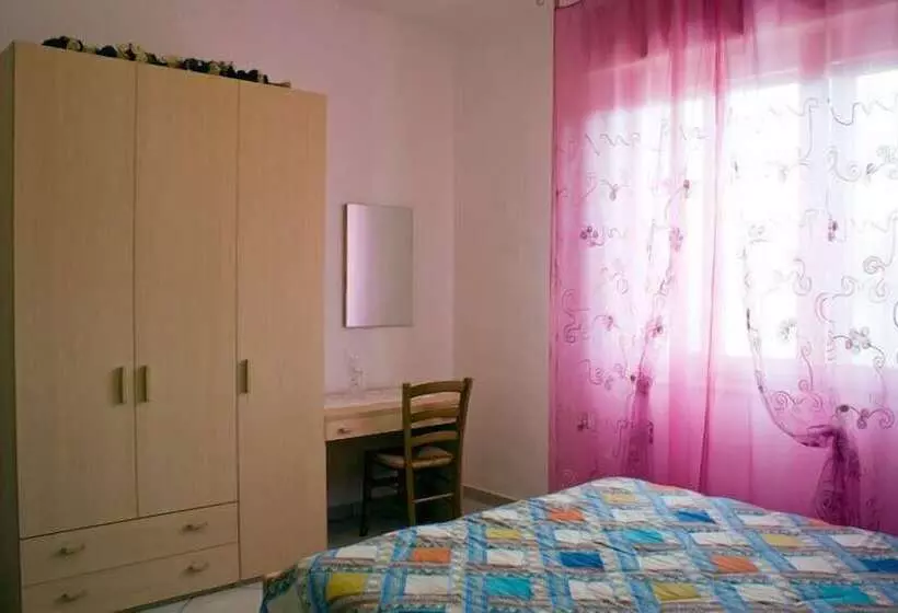 田舎風ホテル Agriturismo La Rondine