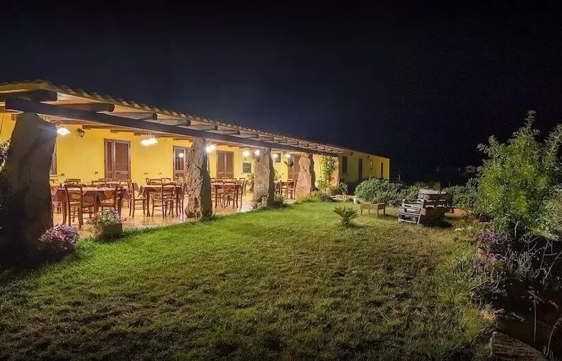 田舎風ホテル Agriturismo Lu Nodu