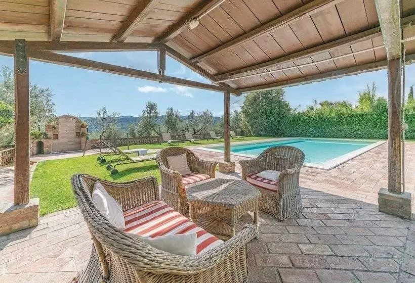 Maaseutuhotelli Agriturismo Wine Casale Villa Chiara