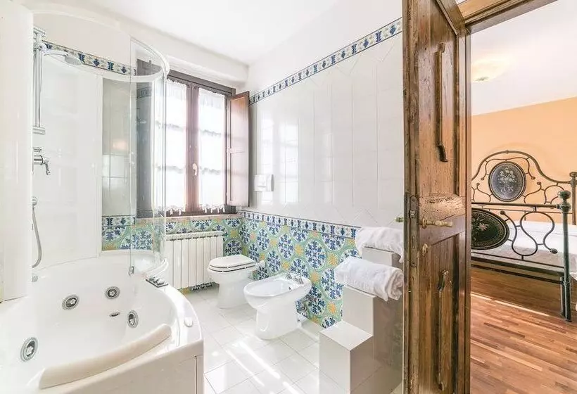 Maaseutuhotelli Agriturismo Wine Casale Villa Chiara